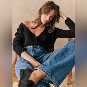 🌟NEW🌟 Sézane Barry V-Neck Cardigan in Black